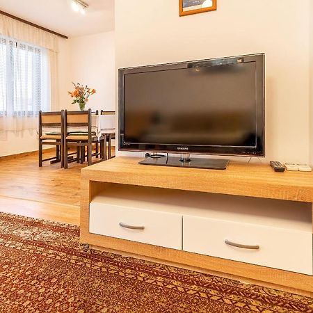 Apartments Jurina 2 Крк Экстерьер фото