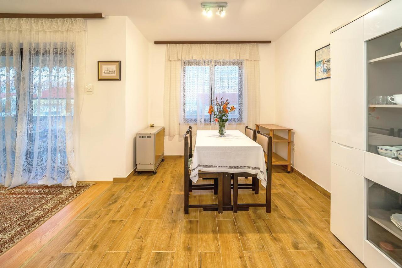 Apartments Jurina 2 Крк Экстерьер фото