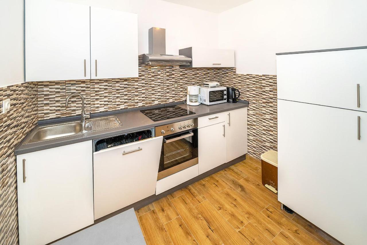 Apartments Jurina 2 Крк Экстерьер фото